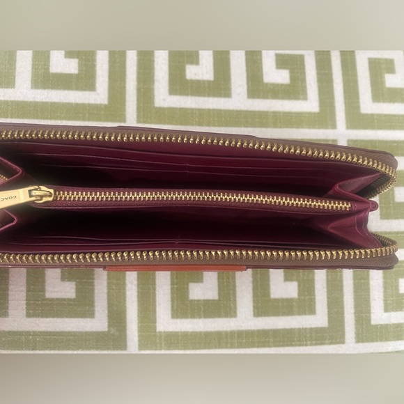 SOLD! COACH VINTAGE Signature Kaki Leather Tote & Accordion Coated Canvas Wallet - Picture 6 of 16